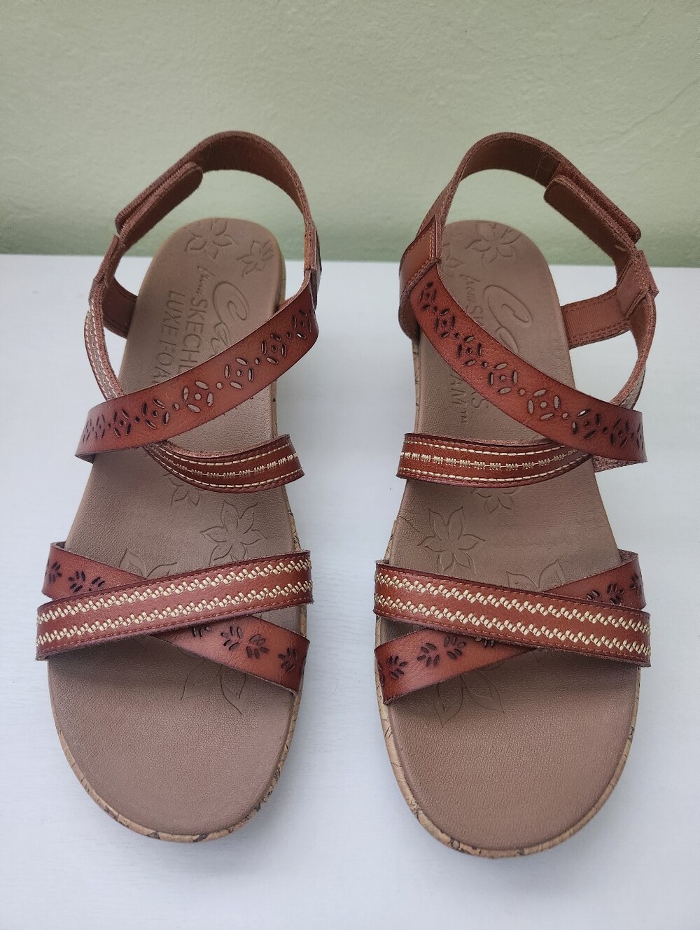 Skechers Beverlee Delicate Glow Brown Wedge Sandals Women's 10 - Picture 2 of 8